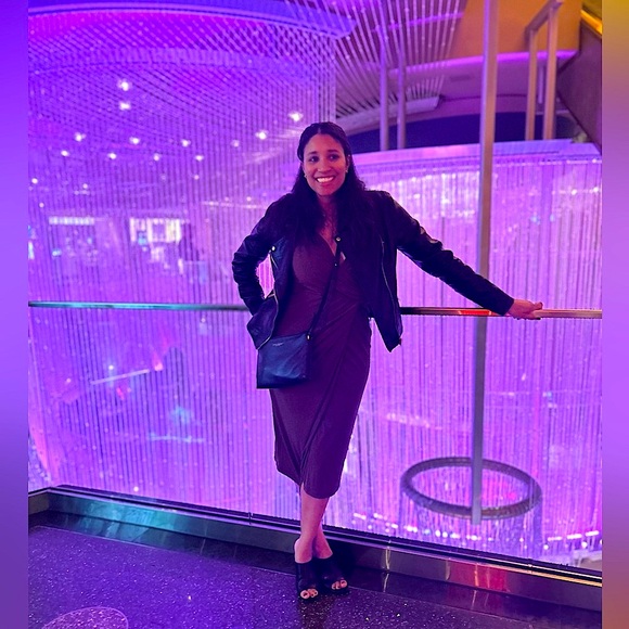 Meet your Posher, Karli - Picture 3 of 3